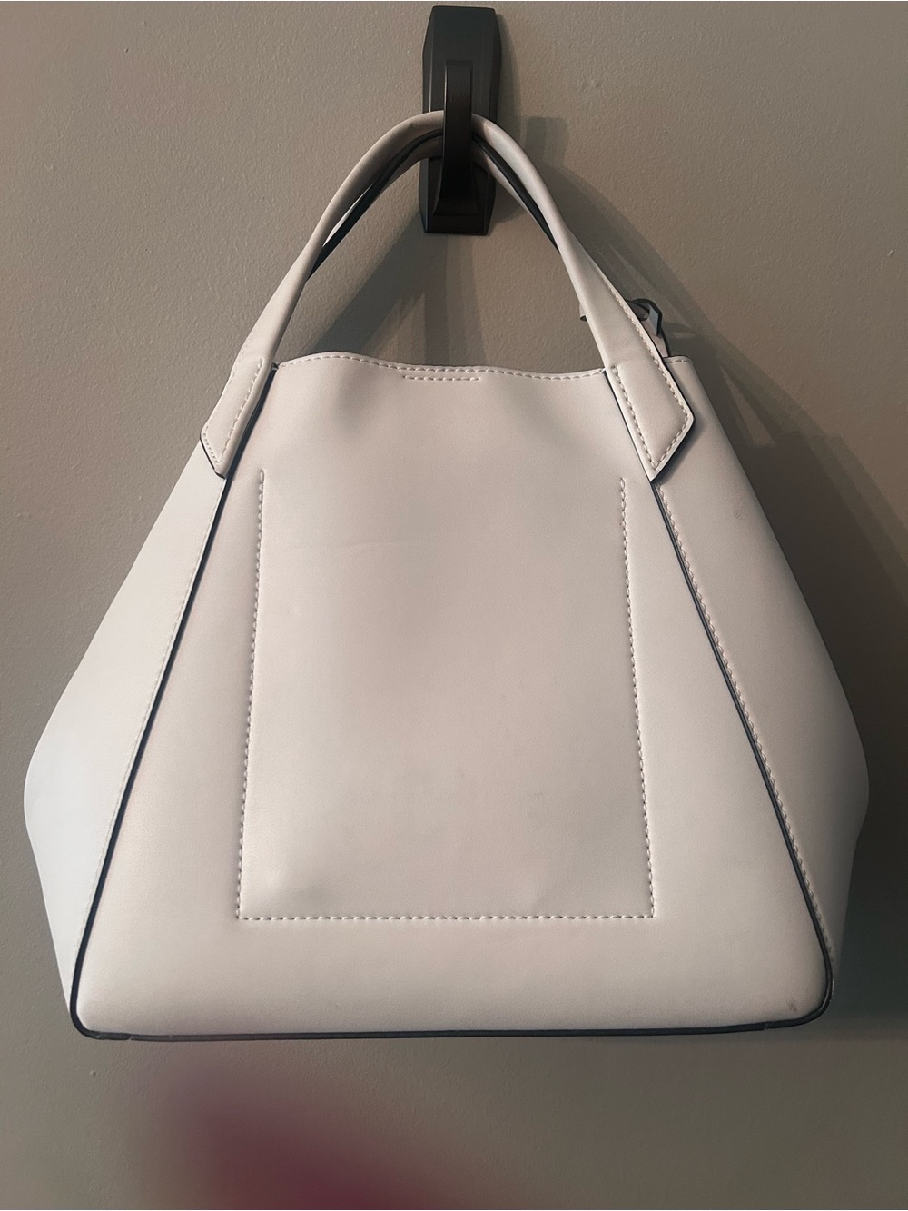 Michael Kors White Leather Drawstring Hobo Bag - Picture 4 of 6